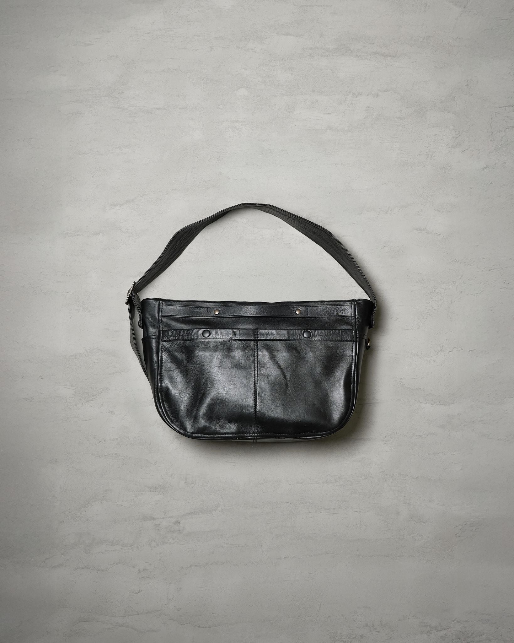 CCU NEW NEWSPAPER BAG M SIZE – CASDAY / キャスデイ (casday.jp)
