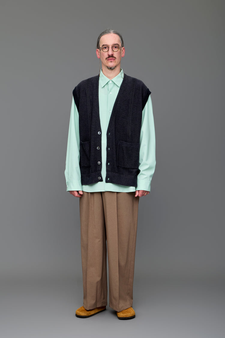 YASHIKI Shirotsume V-neck Vest (White Clover) YSK-26SS-KN09 BLACK