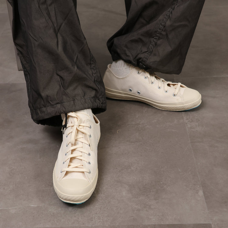 SHOES LIKE POTTERY /  LOW