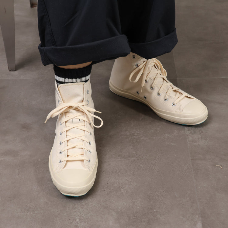 SHOES LIKE POTTERY /  HI