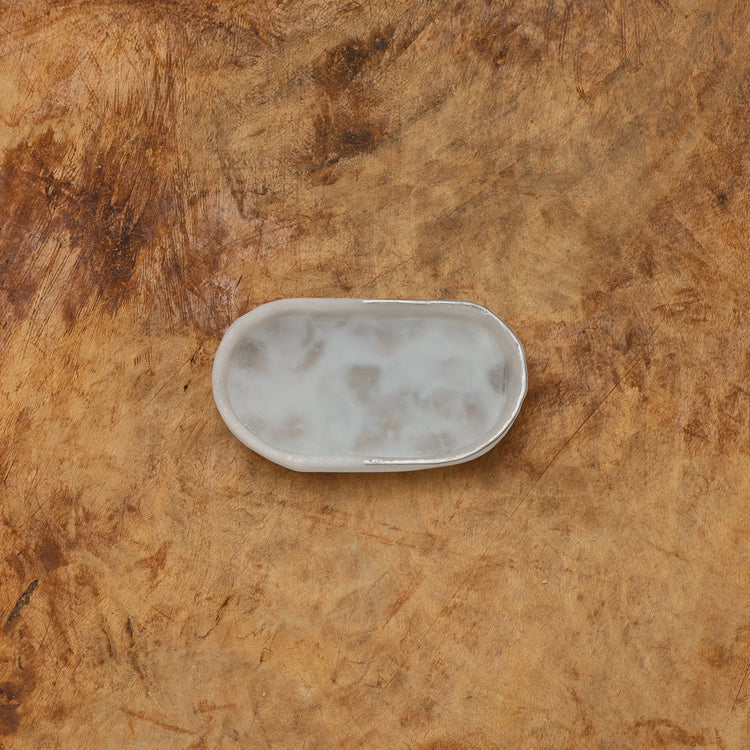 tiinei / オーバルアクセサリトレー プラチナ