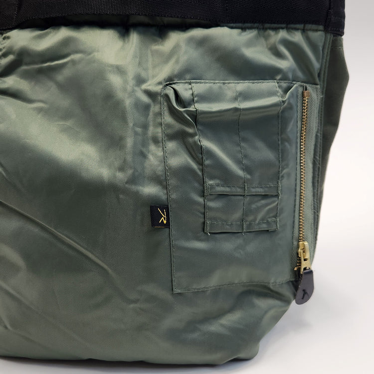 SUNNY SPORTS  /THRIFTY LOOK  /small MA1 shoulder