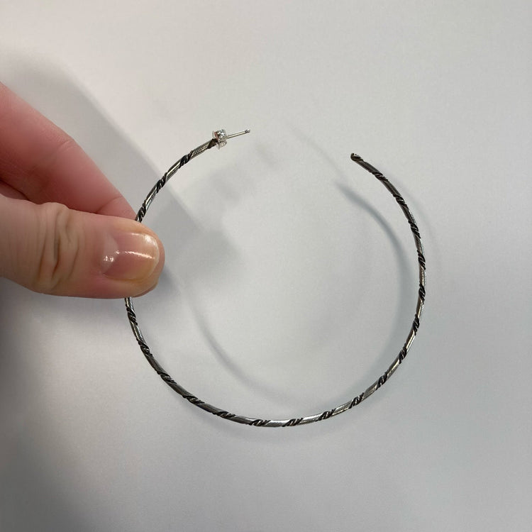 FIRST AMERICAN TRADERS / Sterling Silver Hoop Earrings Chain Line LLA