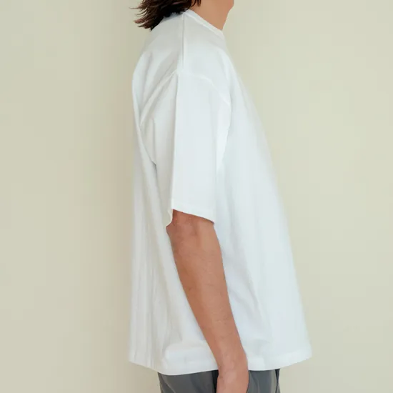 armi / HARD MAN CREW NECK BIG T - UNISEX WHITE