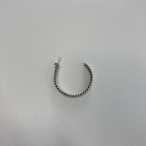 FIRST AMERICAN TRADERS/スターリングシルバー フープピアス ダブルツイストライン MB