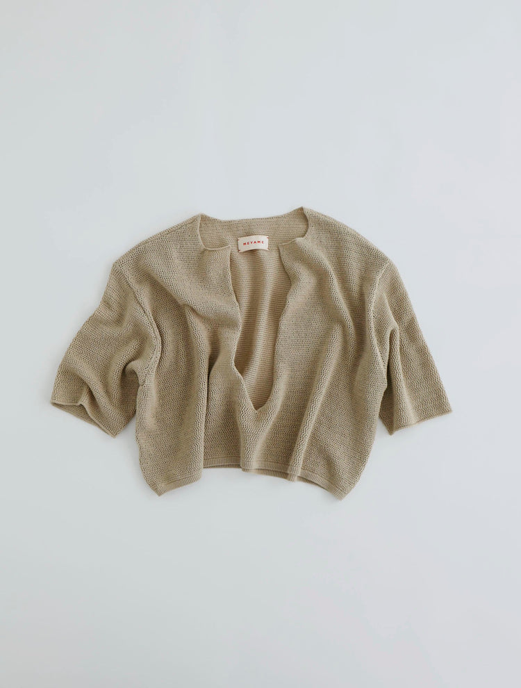 MEYAME / LONG SLIT HALF-SLEEVE KNIT BEIGE