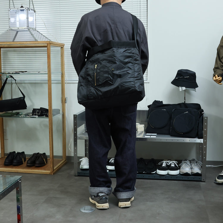 SUNNY SPORTS  /THRIFTY LOOK  / largel MA1 shoulder