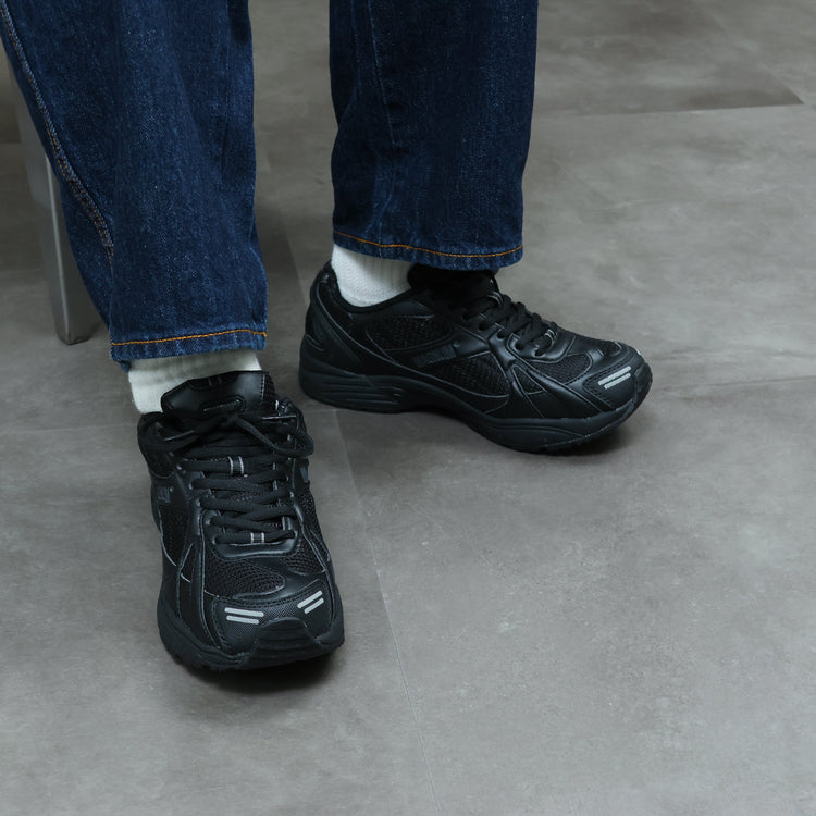 HI-TEC / MAGNUM MUST BLACK