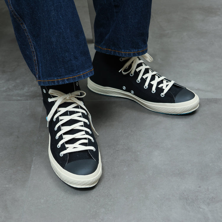 SHOES LIKE POTTERY / HI