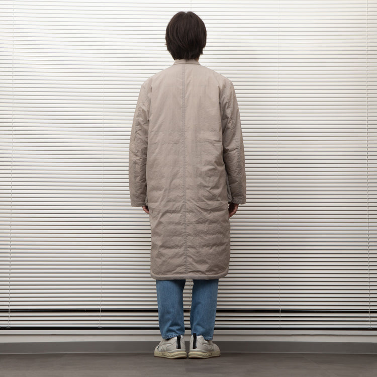 NANGA /NO COLLAR SOFT DOWN COAT(UNISEX)/ノーカラーソフトダウンコート BEIGE