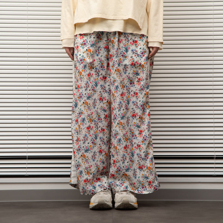 MEYAME  SIDE LINE WIDE PANTS  (FLOWER)  WHITE