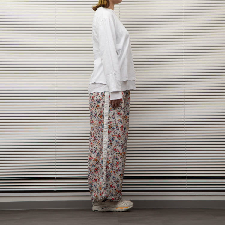 MEYAME  SIDE LINE WIDE PANTS  (FLOWER)  WHITE