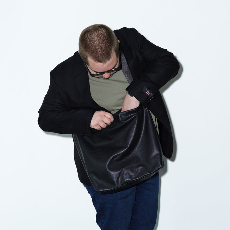 PACKING/ LEATHER MESSENGER PA-043