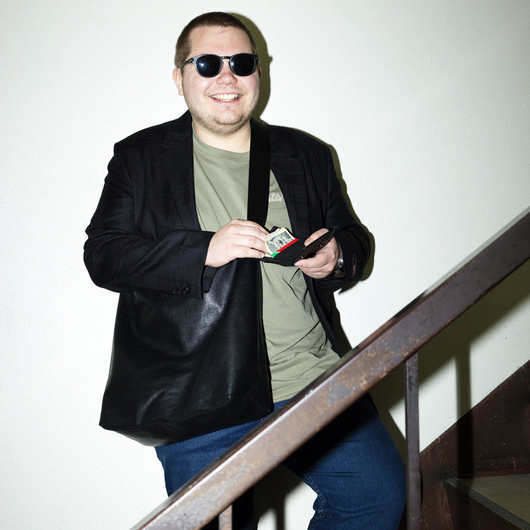 PACKING/ LEATHER MESSENGER PA-043