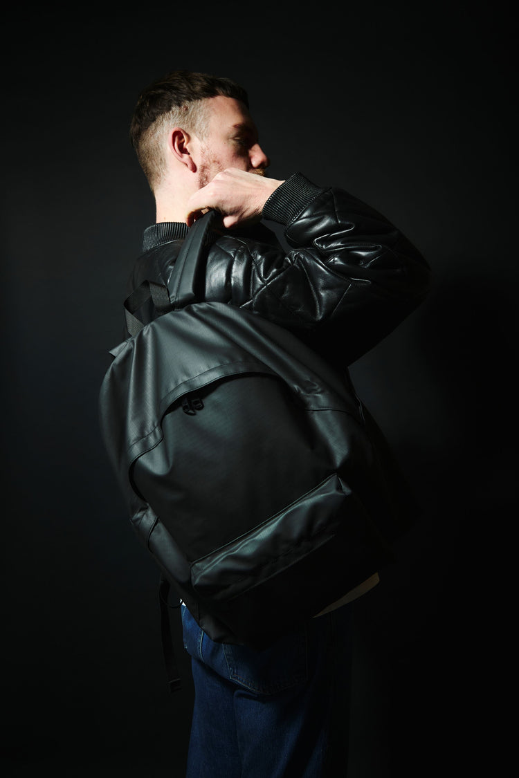 PACKING  MAT RIP BACKPACK BLACK  PA-054　