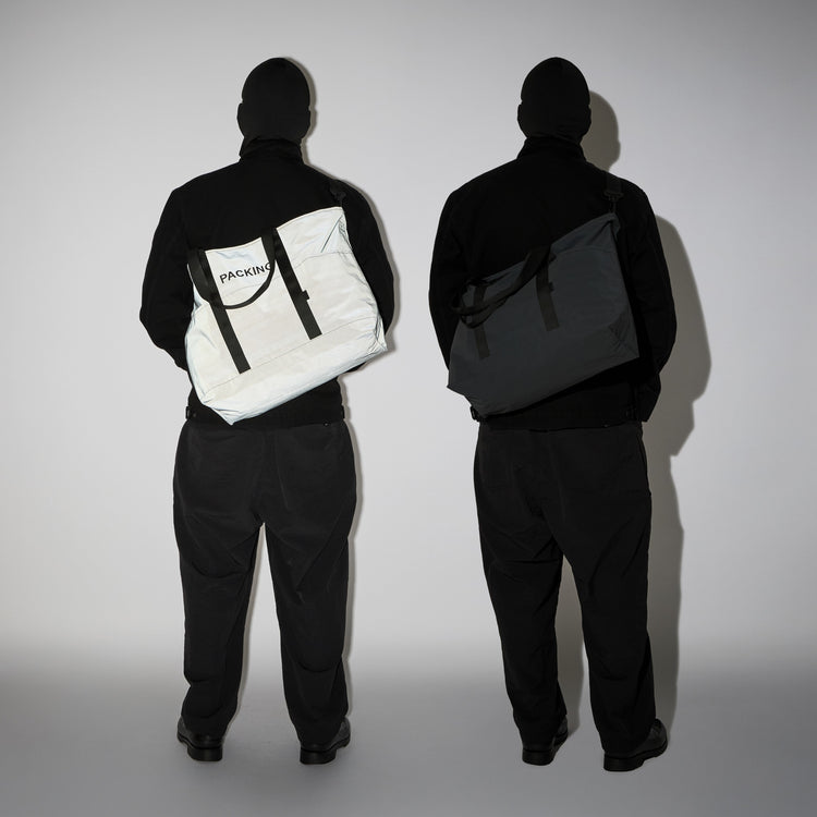 PACKING  BLACK REFLECTIVE TOTE PA-059