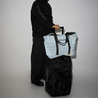 PACKING  BLACK REFLECTIVE TOTE PA-059