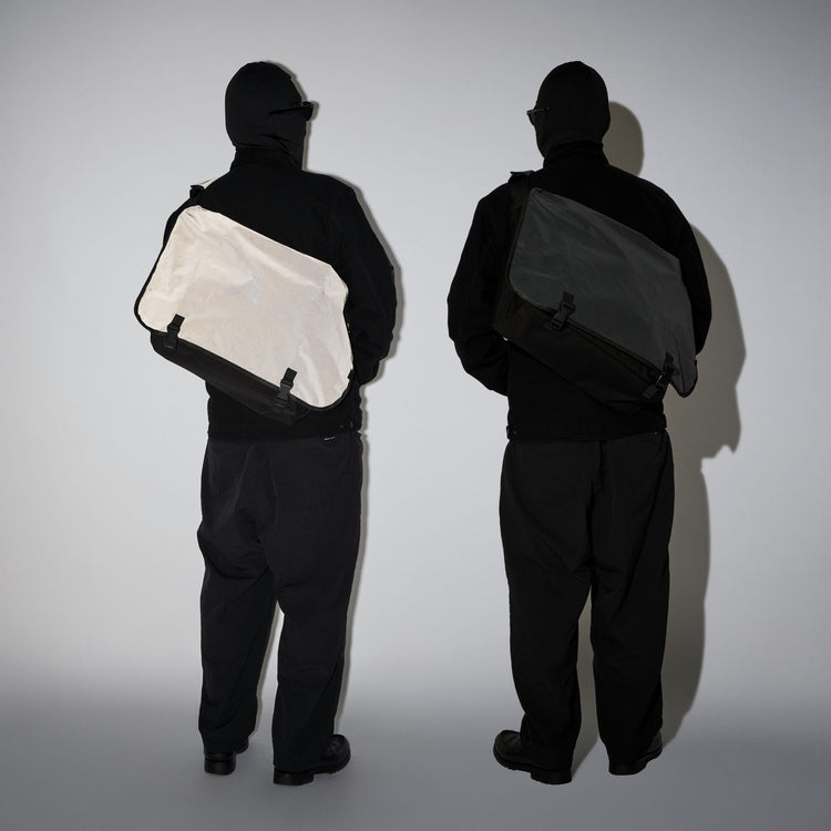 PACKING BLACK REFLECTIVE MESSENGER PA-058