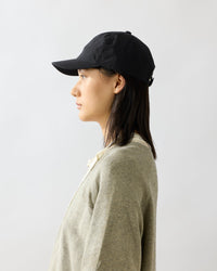 La Maison de Lyllis / TYPECAP BLACK