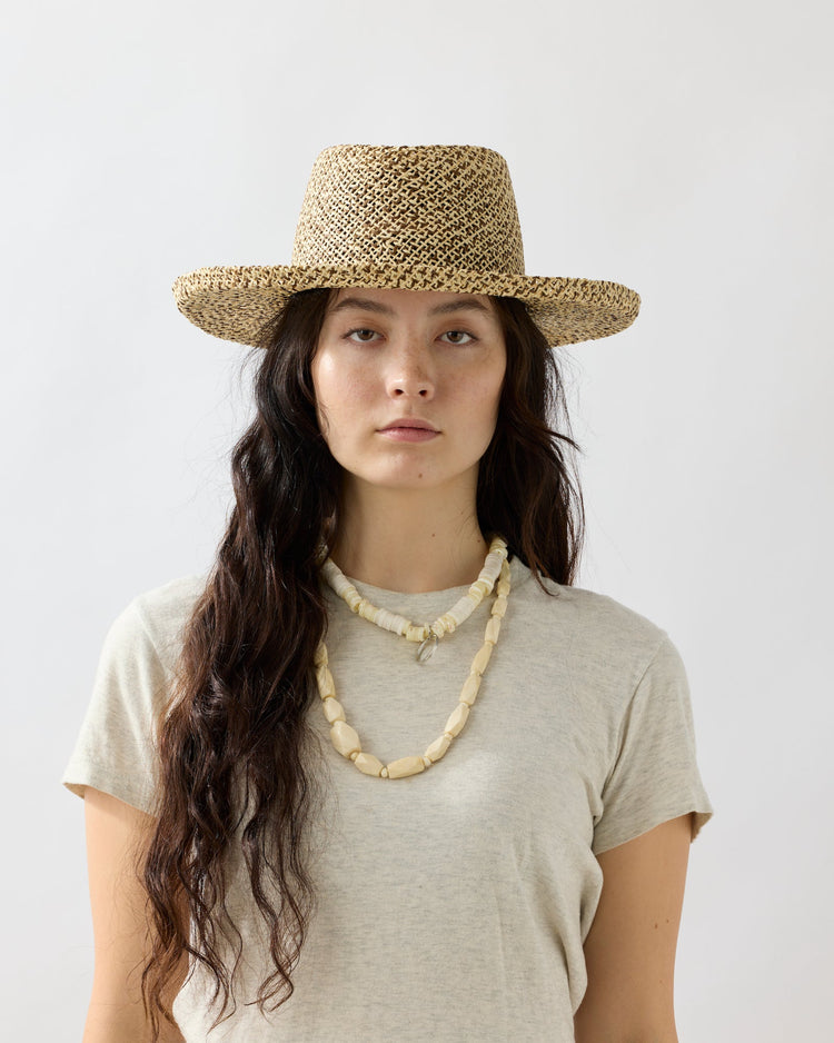 La Maison de Lyllis / HATKEEPER WHITE SHELL