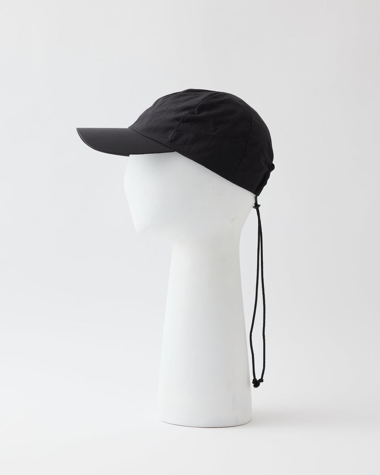 La Maison de Lyllis / SKYCAP BLACK