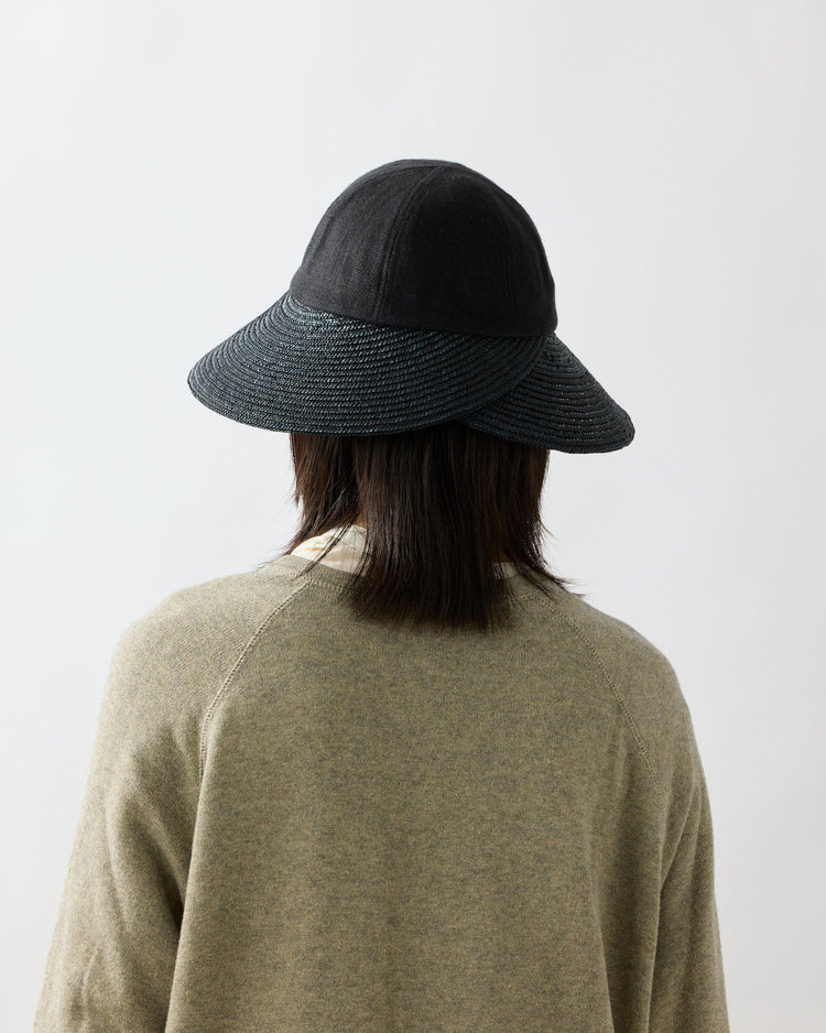 La Maison de Lyllis /  LUZ BLACK