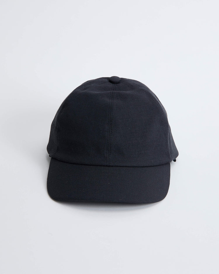 La Maison de Lyllis   TYPECAP BLACK