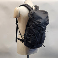 ELLIKER / Kiln（キルン）フード付きジップトップ バックパック 22L