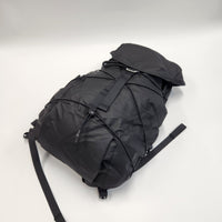 ELLIKER / Kiln（キルン）フード付きジップトップ バックパック 22L