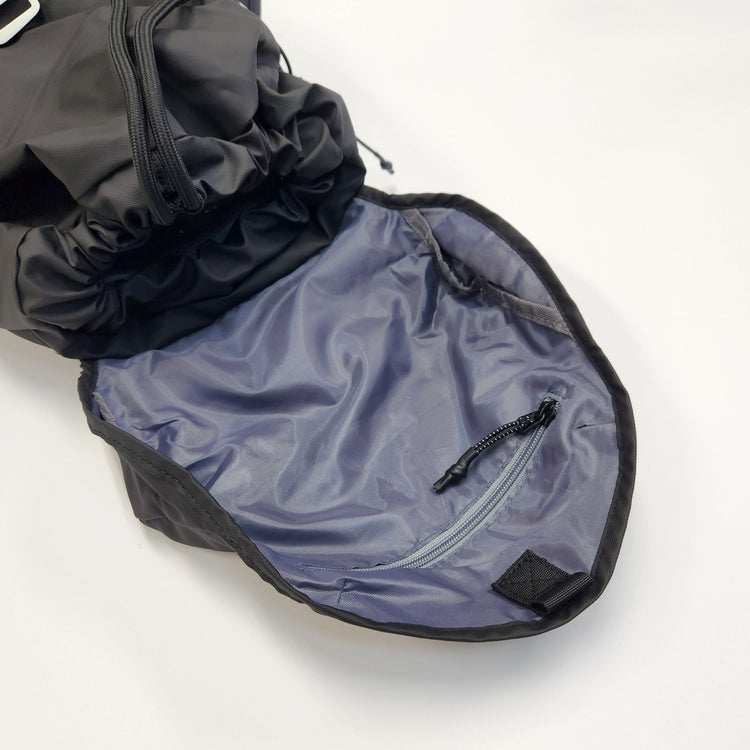 ELLIKER / Kiln（キルン）フード付きジップトップ バックパック 22L