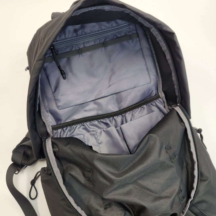 ELLIKER / Wharfe（ワーフ） フラップ オーバー バックパック 22L