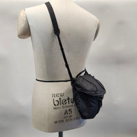 ELLIKER / Fells（フェルズ）クロスボディバッグ　4L