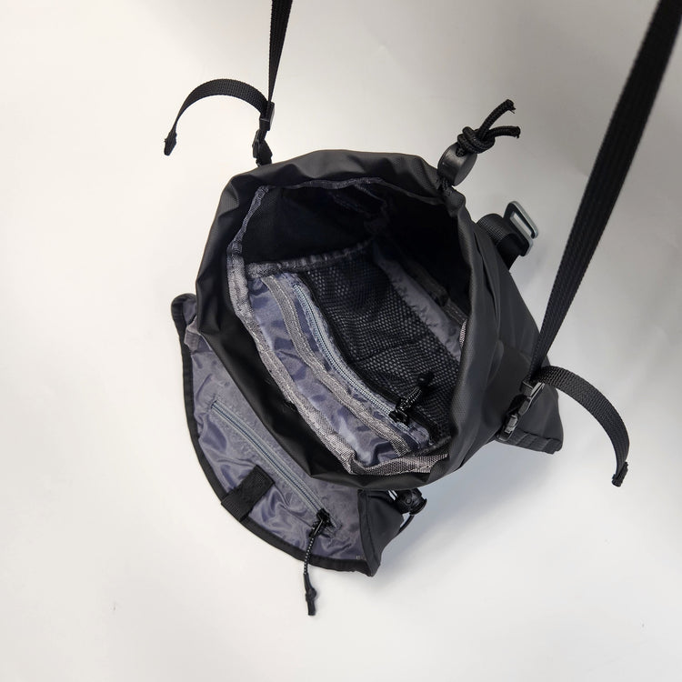 ELLIKER / Fells（フェルズ）クロスボディバッグ　4L