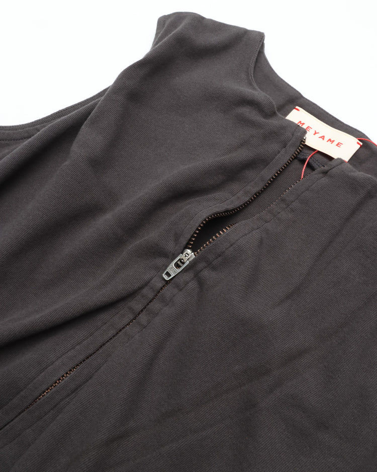 MEYAME　SLEEVELESS HALF ZIP ALL-IN-ONE　MEY-2306 BLACK