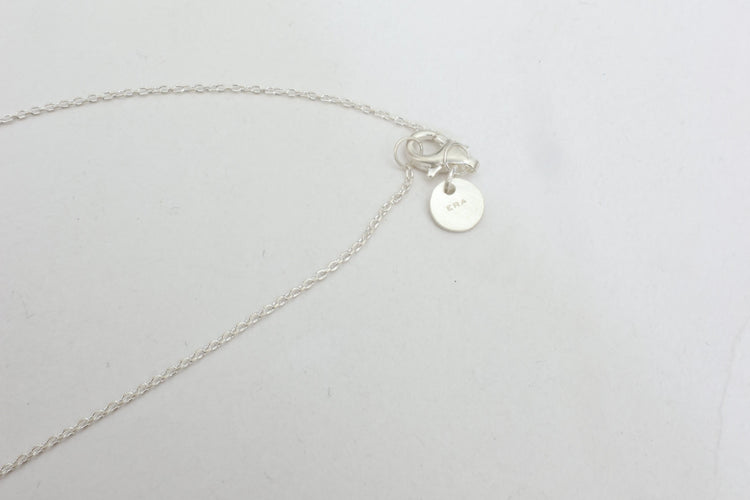 ERA.  TWNKL AZK NARROW NECKLESS SL042