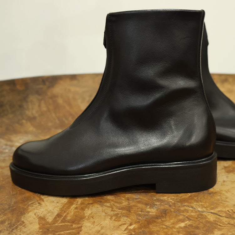 BEAUTIFUL SHOES   FRONT-ZIP BOOTS