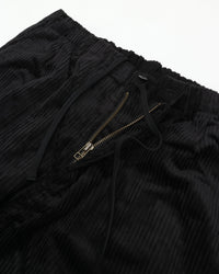 intch.   Gras BM Brisbane Moss 9026-2-0-067 コーデュロイ ワイドテーパードパンツ BLACK