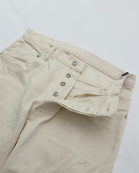 HATSKI  Denim03 Wide Tapered Denim -Ecru