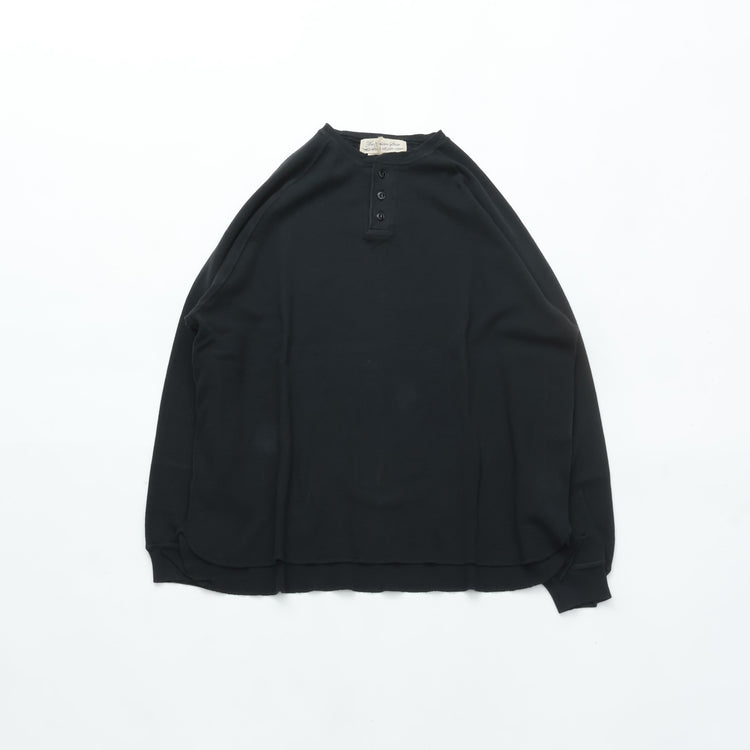 REMI RELIEF WタックヘンリーネックロンT  BLACK