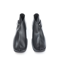 HOMELESS TAILOR  GIBBS SHOES