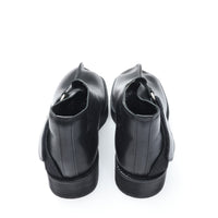 HOMELESS TAILOR  GIBBS SHOES