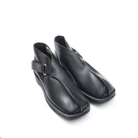 HOMELESS TAILOR  GIBBS SHOES