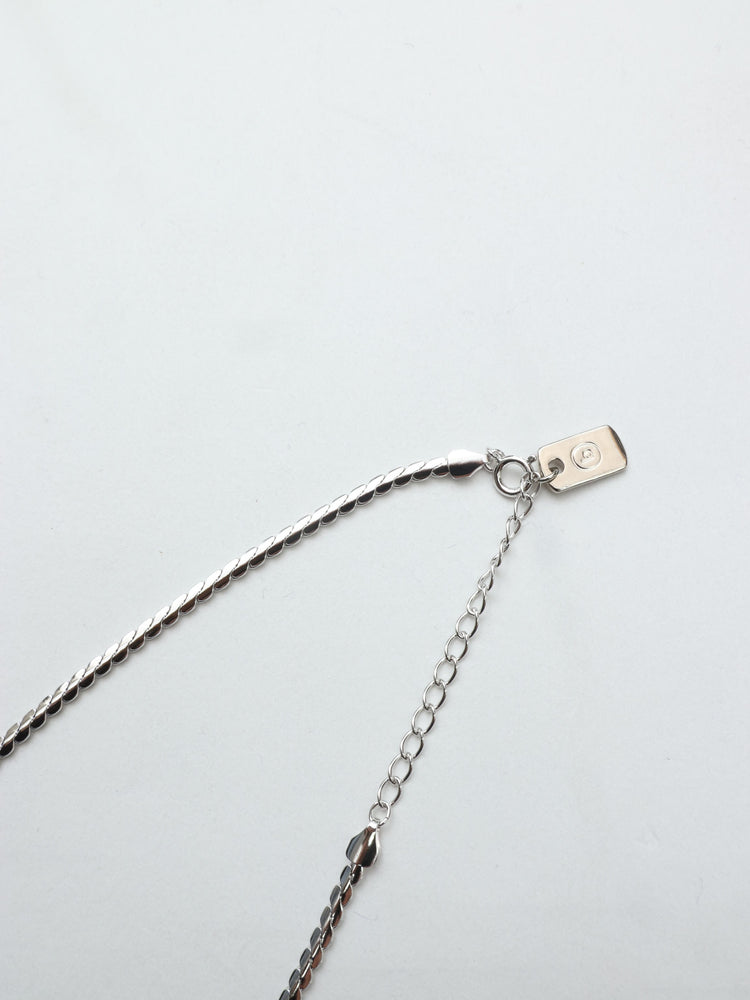 THE OBJECT  Narrow Snake Necklace No. TO_PAR_25106