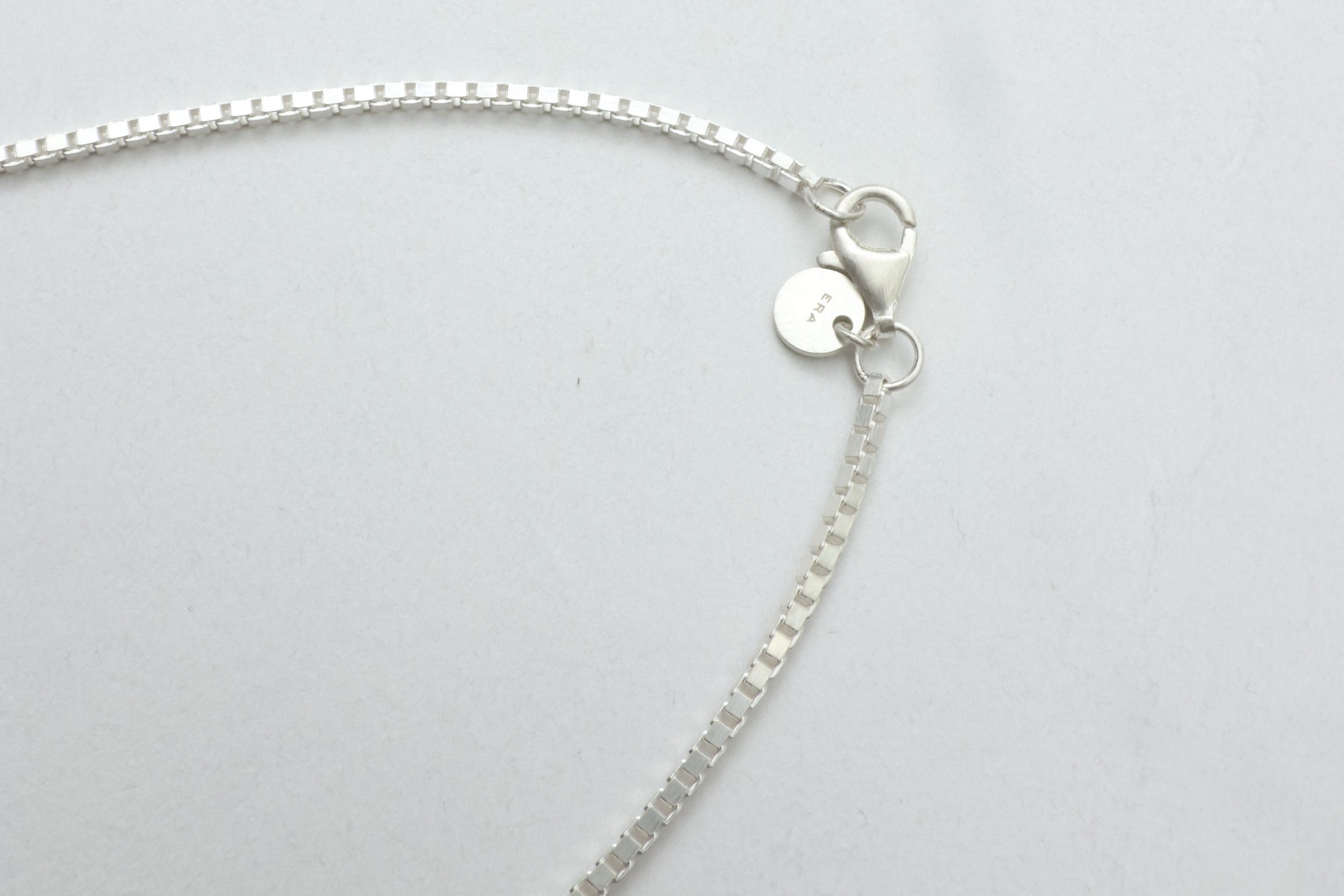 ERA. TWNKL NECKLESS 2.0 – CASDAY / キャスデイ (casday.jp)