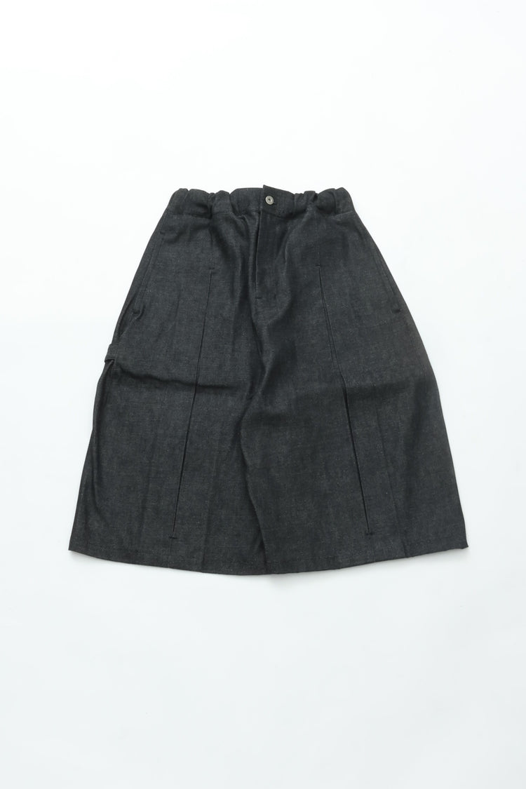 sage NATION  Box Pleat Short Denim - Raw Black