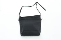 ERA. TAS BIG RED CROSS APRON BAG BLACK
