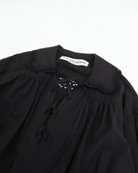 THE SHINZONE  LACE-UP BLOUSE 07 BLACK