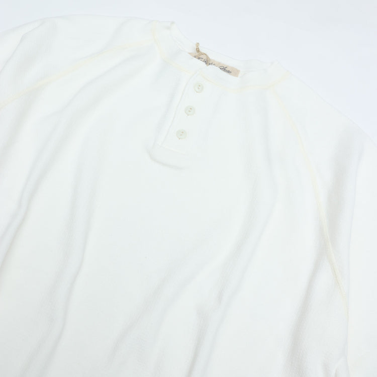 REMI RELIEF  WタックラグランヘンリーネックT OFFWHITE