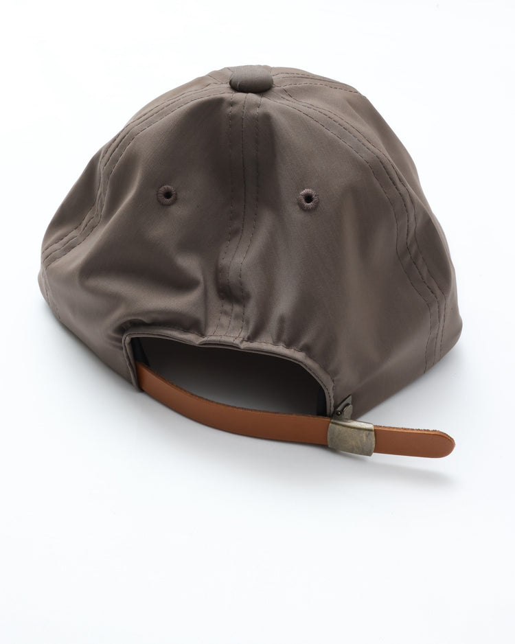Riprap / SEMI LONG BRIM CAP (T/W HIGH-COUNT WEATHER) DEEP TAUPE