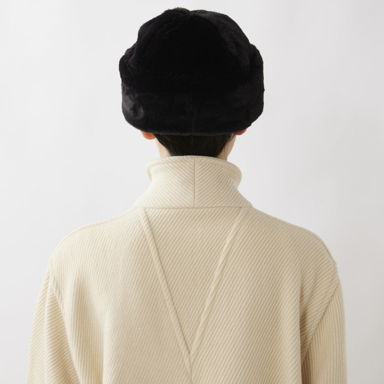 La Maison de Lyllis / CUSHMA FUR BLACK